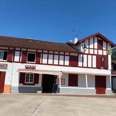 Auberge Chez Tante Ursule 캄보레방 외부 사진
