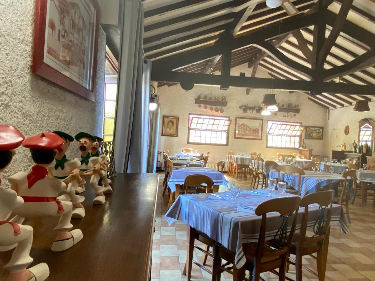 Auberge Chez Tante Ursule 캄보레방 외부 사진