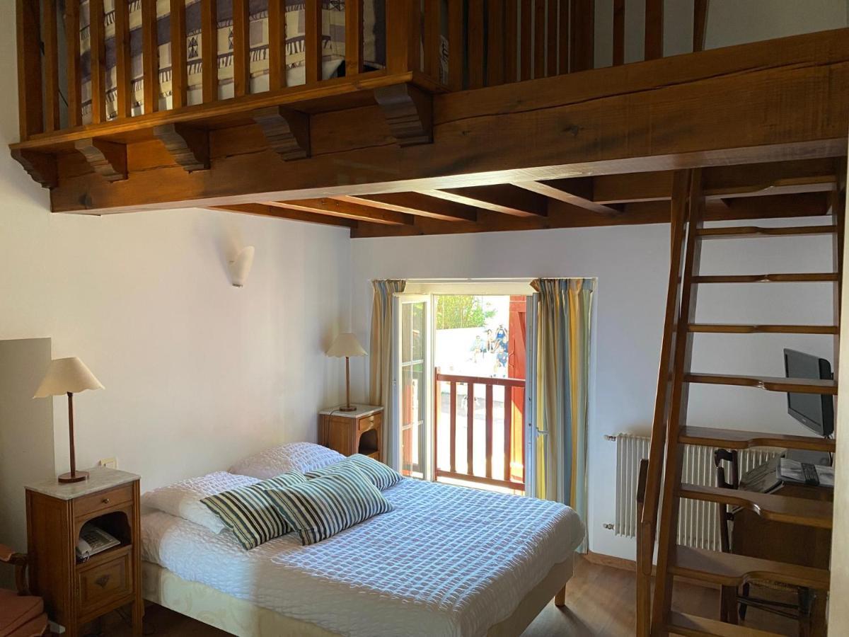 Auberge Chez Tante Ursule 캄보레방 외부 사진