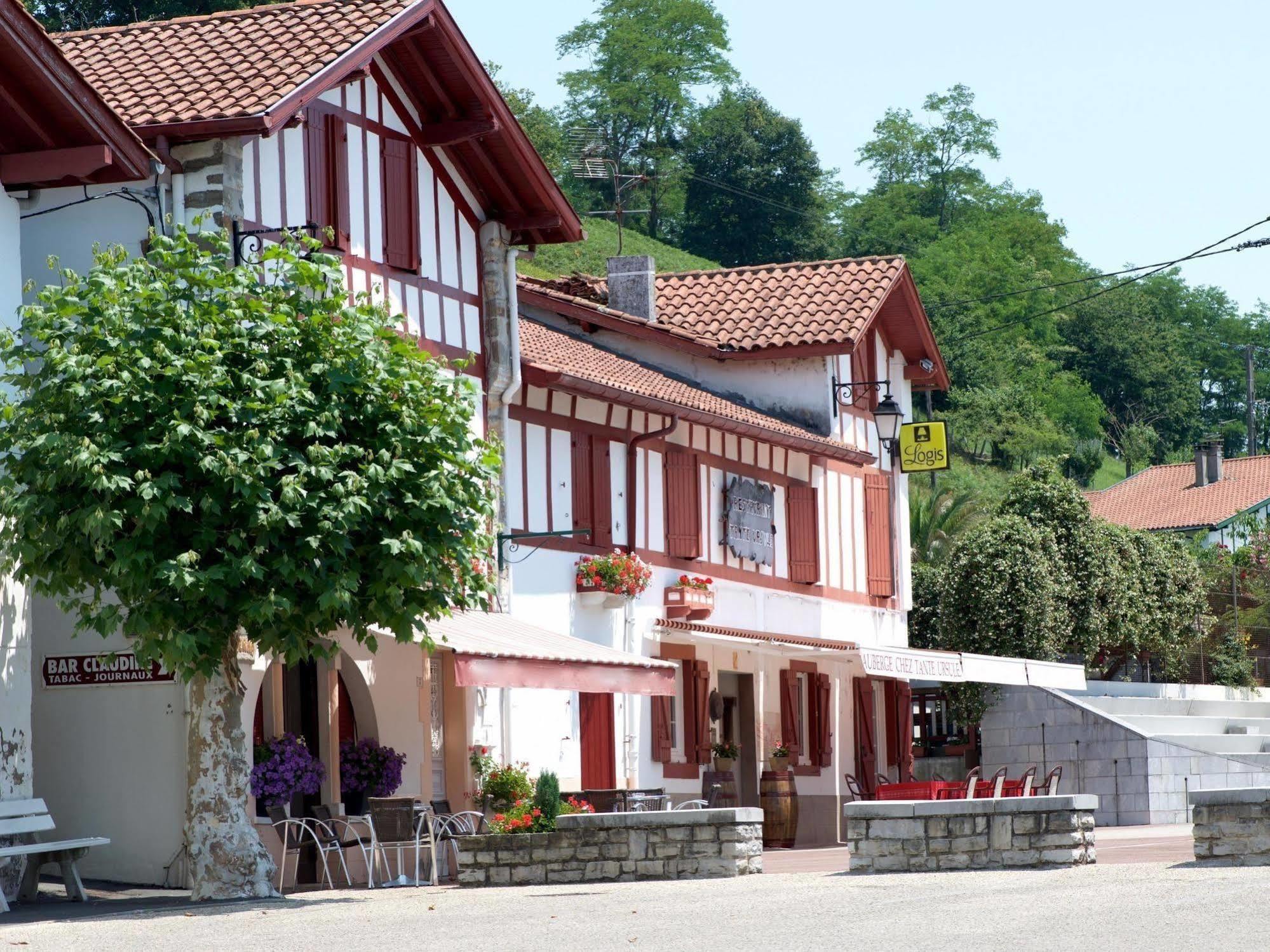 Auberge Chez Tante Ursule 캄보레방 외부 사진