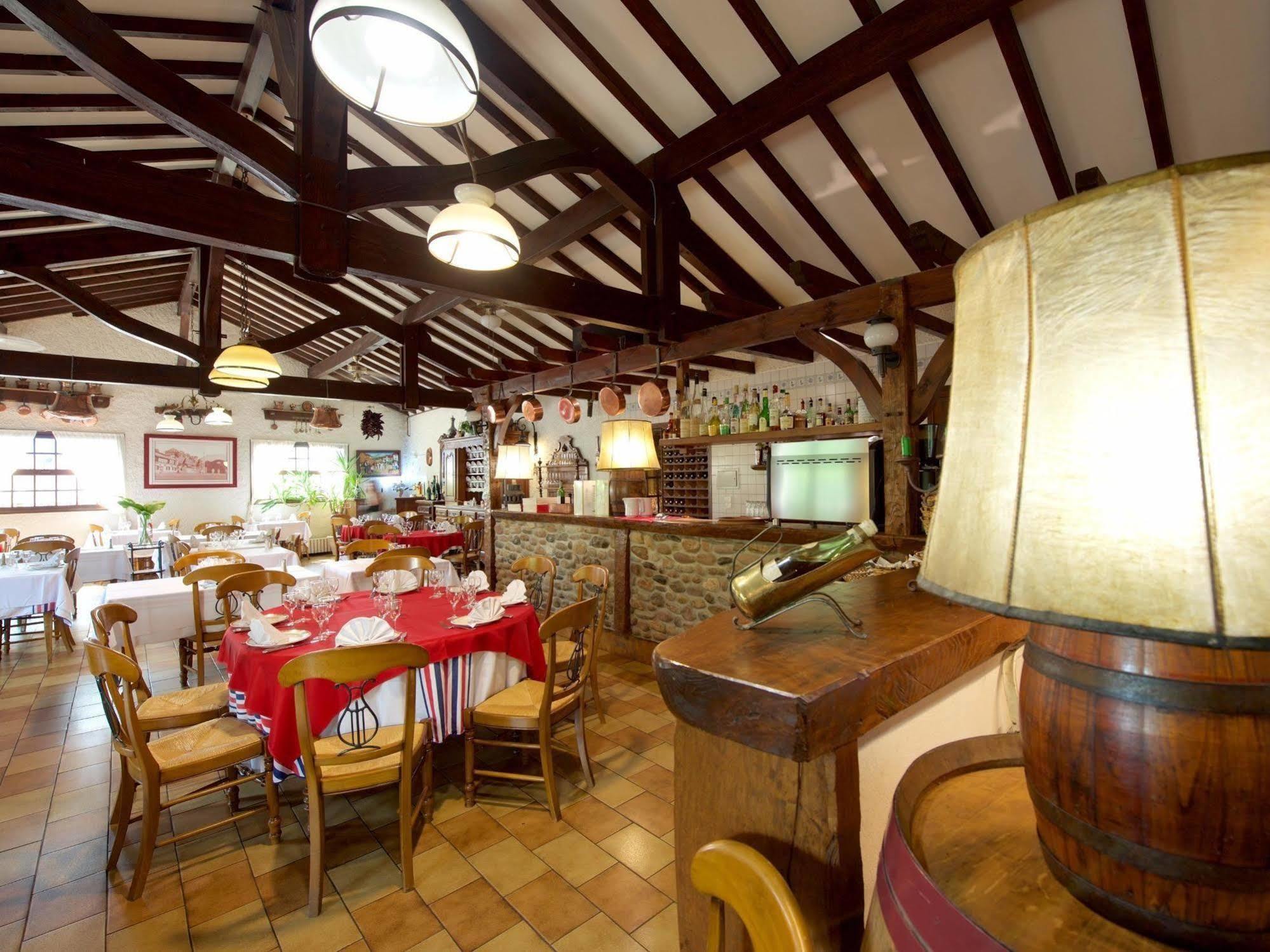 Auberge Chez Tante Ursule 캄보레방 외부 사진
