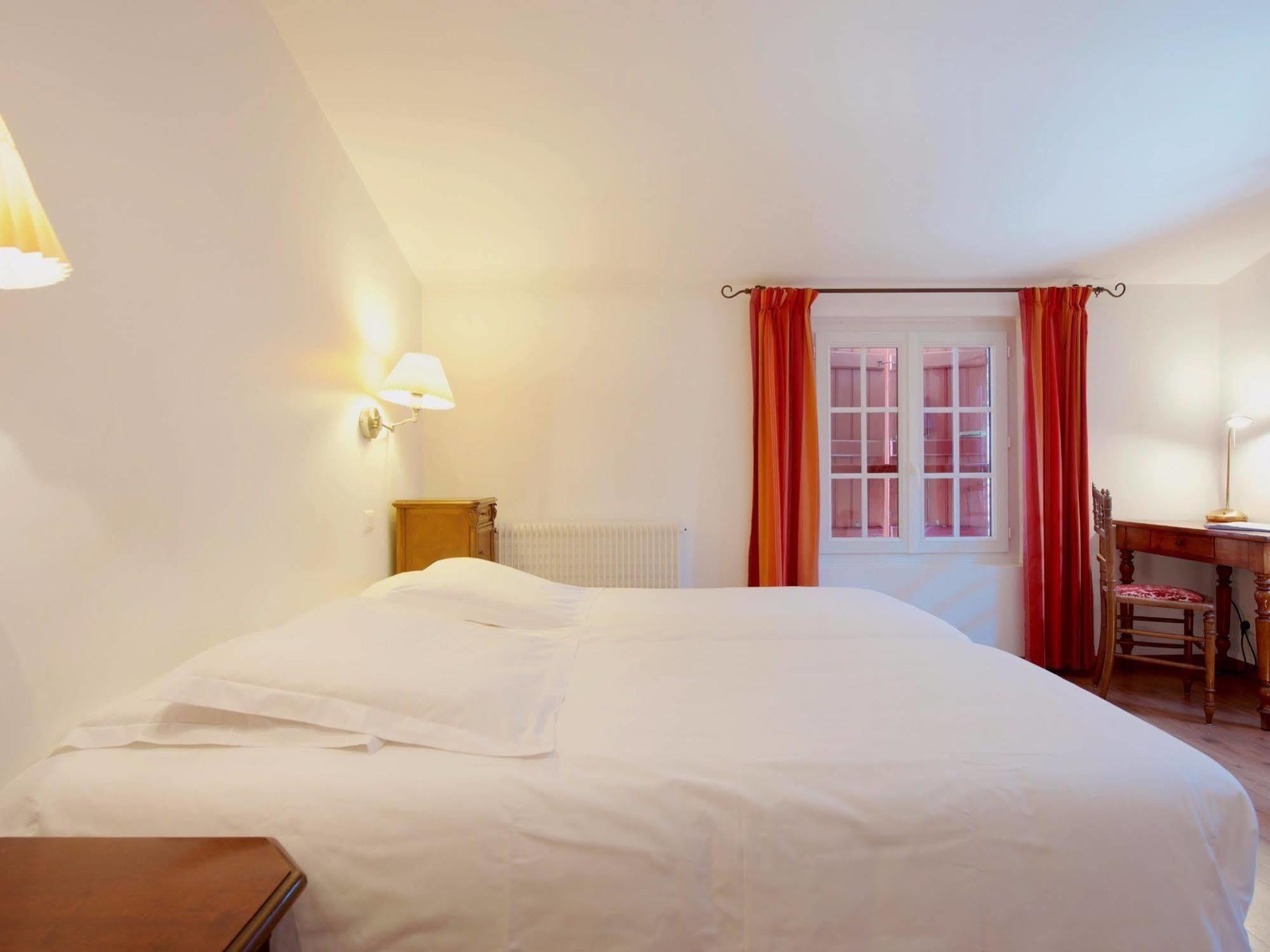 Auberge Chez Tante Ursule 캄보레방 외부 사진