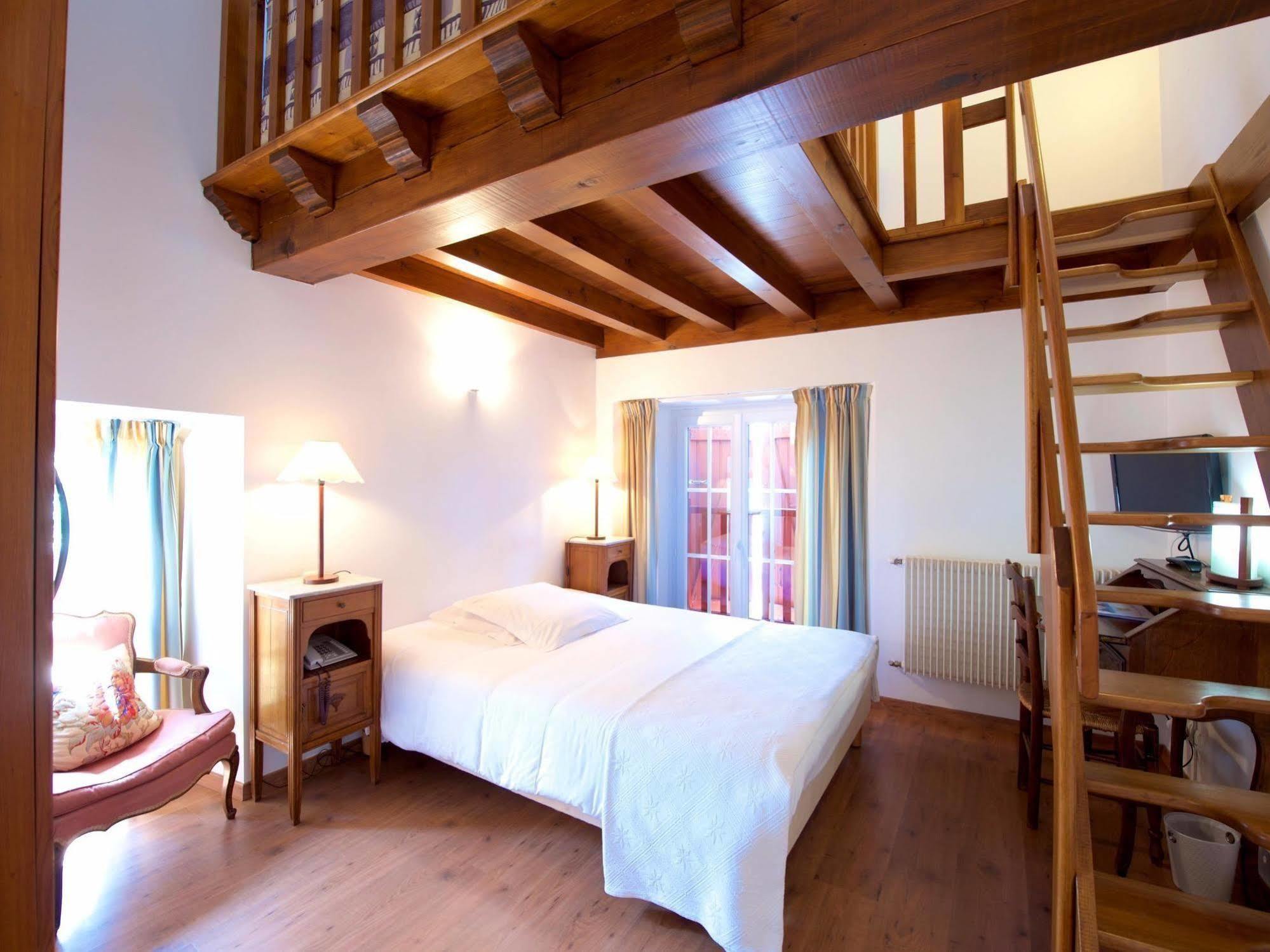 Auberge Chez Tante Ursule 캄보레방 외부 사진