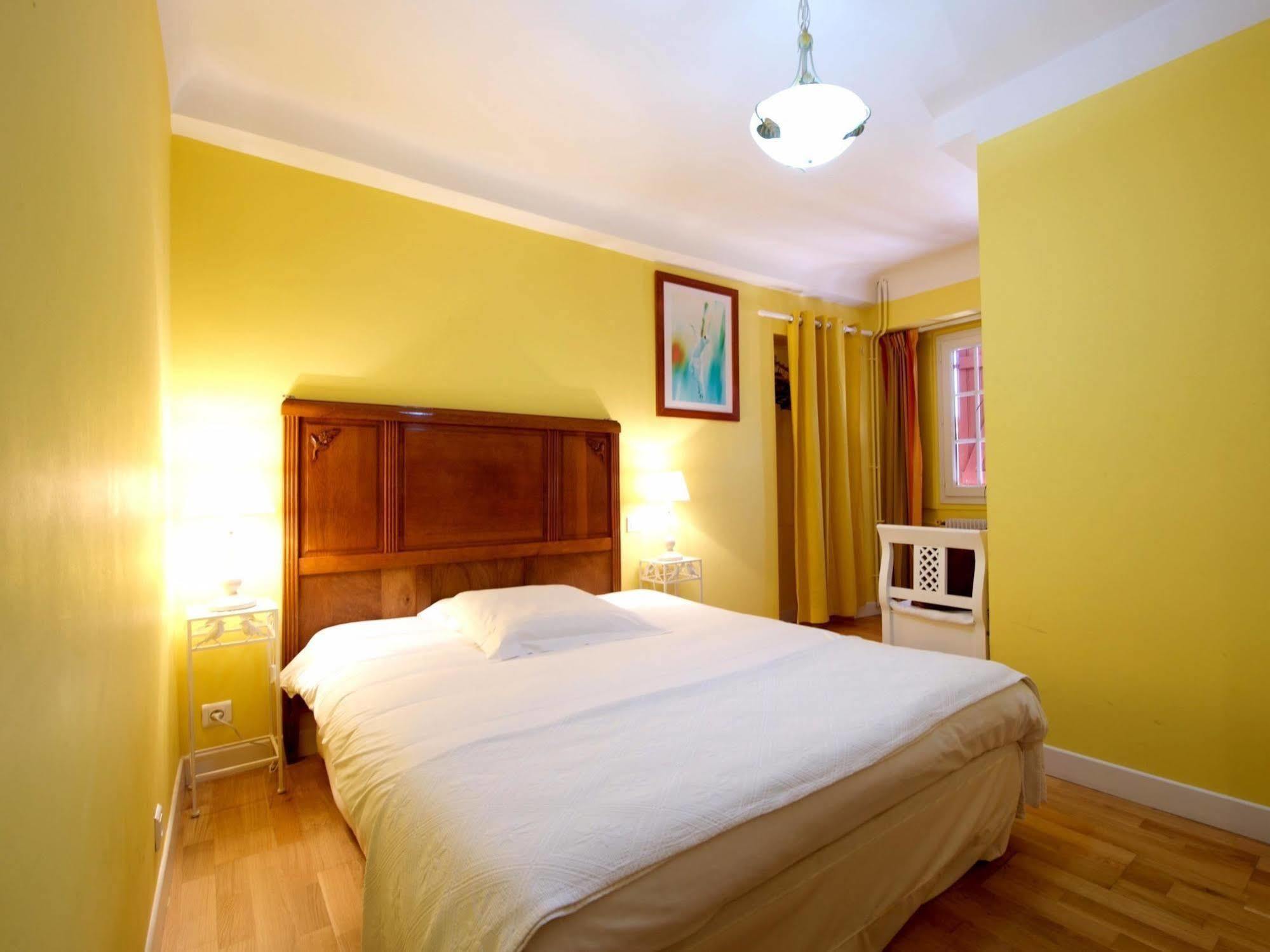 Auberge Chez Tante Ursule 캄보레방 외부 사진
