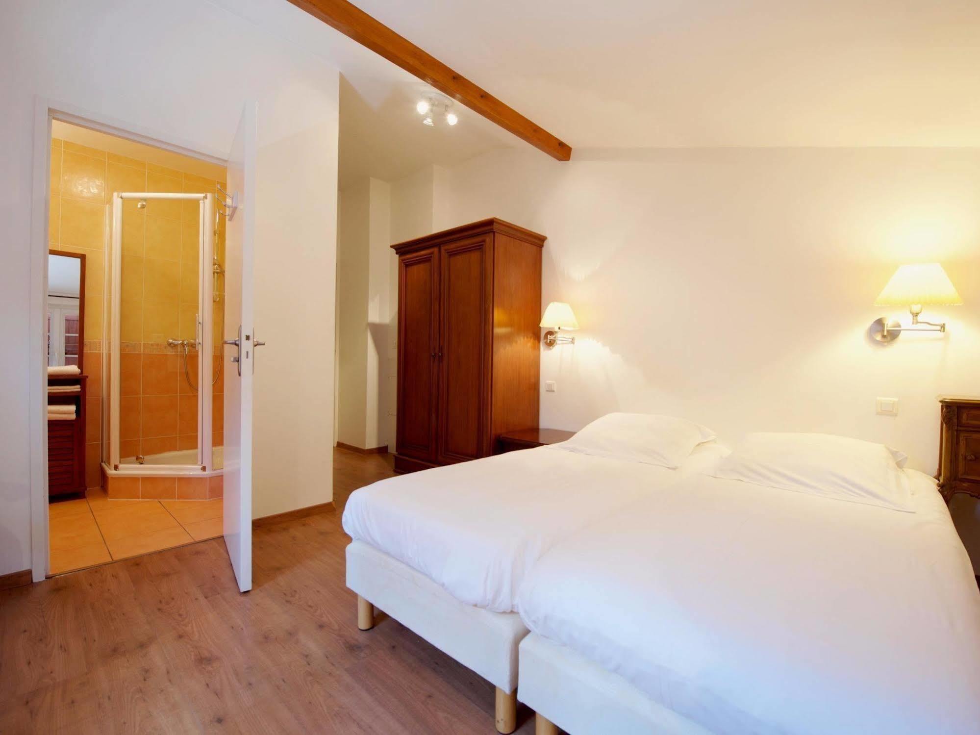 Auberge Chez Tante Ursule 캄보레방 외부 사진