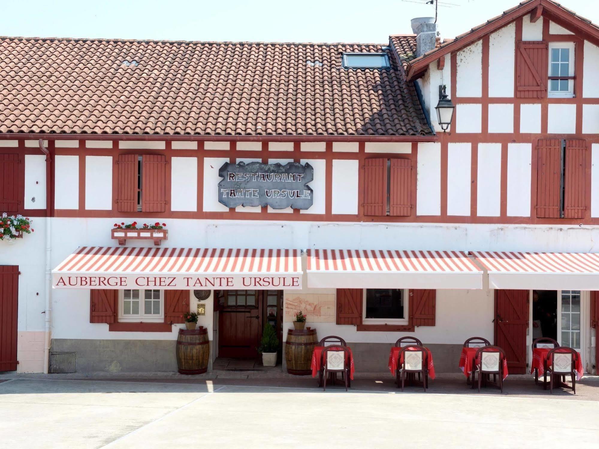 Auberge Chez Tante Ursule 캄보레방 외부 사진