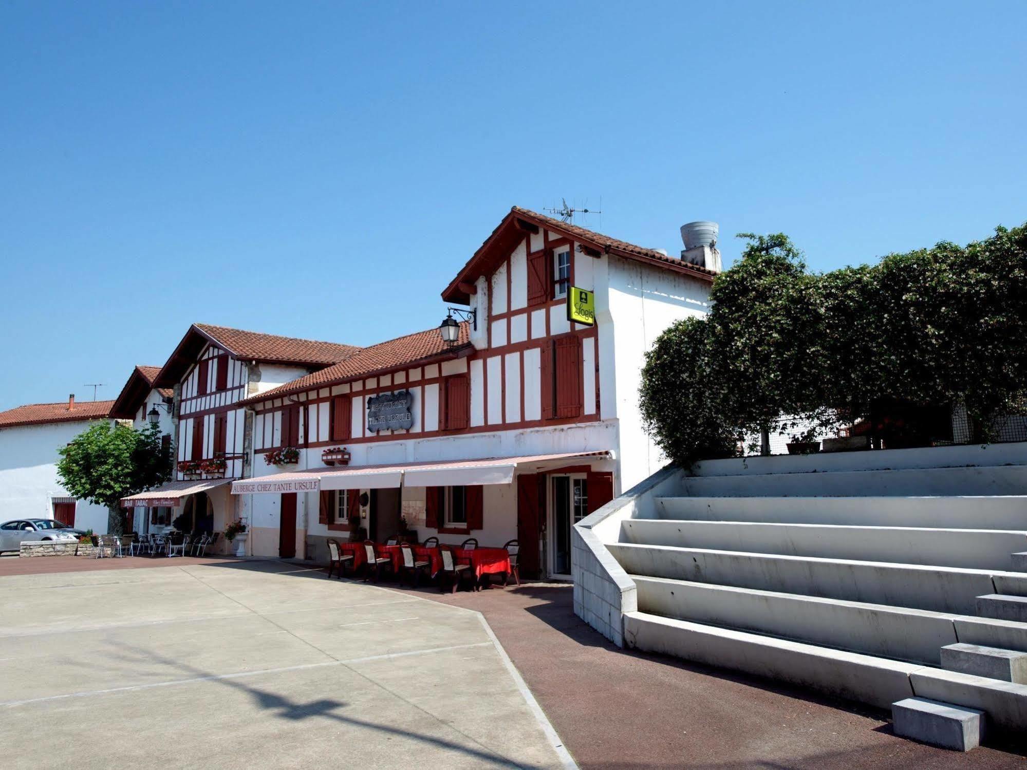 Auberge Chez Tante Ursule 캄보레방 외부 사진